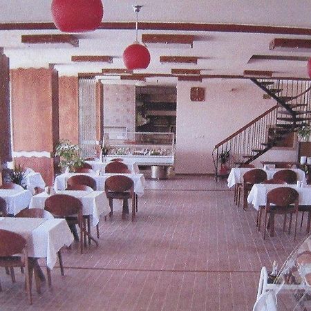 Ikont Hotel Gulluk Esterno foto